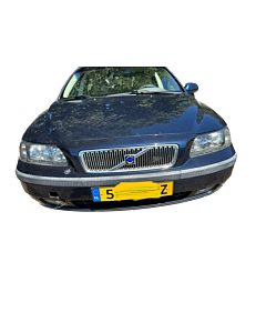 "Volvo V70 Dark Blue Front Bumper - Color Code 417"