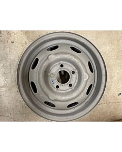 Volvo Velg staal 15x5inch 140+1. nr 684000