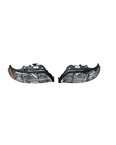 volvo , set, koplamp, kuntststof, links en rechts, headlight, plastic, left and right, v70 H7, orgineel volvo, part nr. 30698836, 30698835