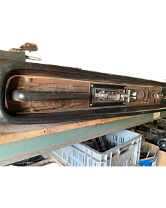 "Classic Volvo 142/144/145 Dashboard with Integrated Radio"